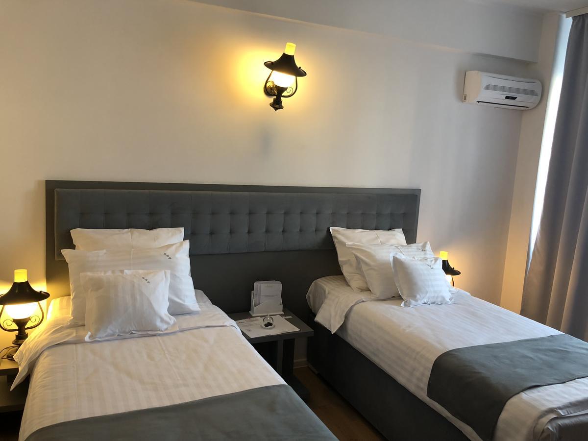 מלון Ambra Boutique & Bistro 4*